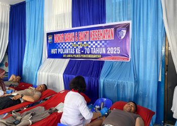 Satuan Lalu Lintas (Sat Lantas) Polres Pematangsiantar menggelar aksi donor darah dan bakti kesehatan, di Mako Sat Lantas Polres Pematangsiantar, Jl. Sangnaualuh, pada Selasa (9/9/2025) pagi.